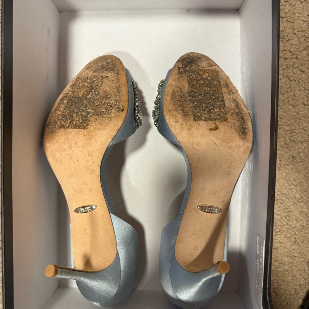 Badgley Mischka Silver Embellished Heels - Picture 5 of 7